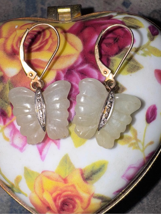 Jewelry - Vintage 10K Gold Green Jade/Diamond Butterfly Drop Dangle lever earrings